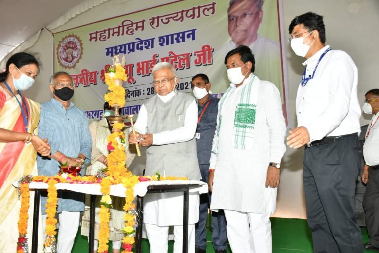 सभी संकल्प लें कि हमारे गांव का कोई भी बच्चा बिना पढ़ाई के नहीं रहेगा : राज्यपाल मंगू भाई पटेल