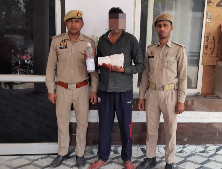 थाना लोनी पुलिस द्वारा एक शराब तस्कर गिरफ्तार