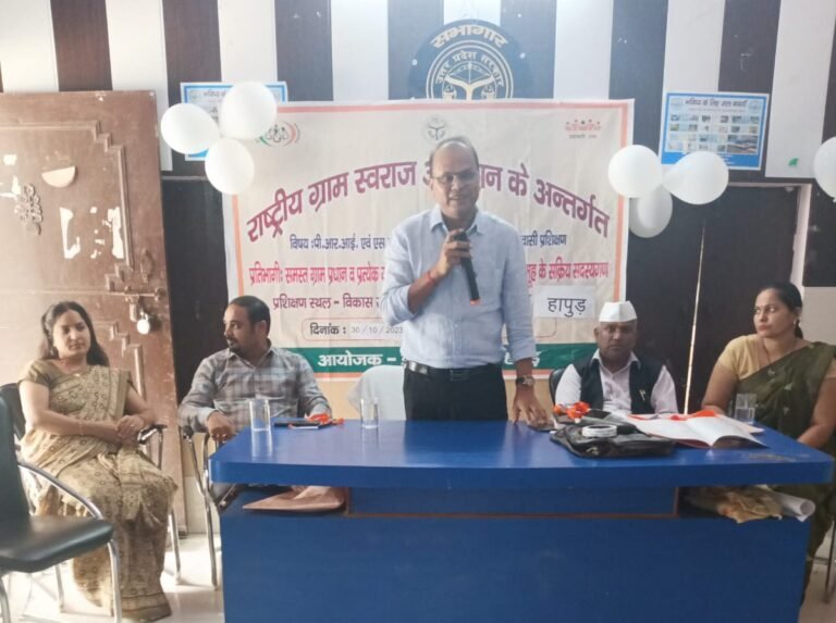 समूहों के आर्थिक शक्ति करण की दिशा में आ रही बाधाओं को दूर करें प्रधान : मनीष कुमार