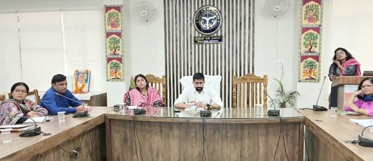 गाज़ियाबाद में बच्चों को स्कूलों में दी जाए बेहतर सुविधाएं: अभिनव गोपाल