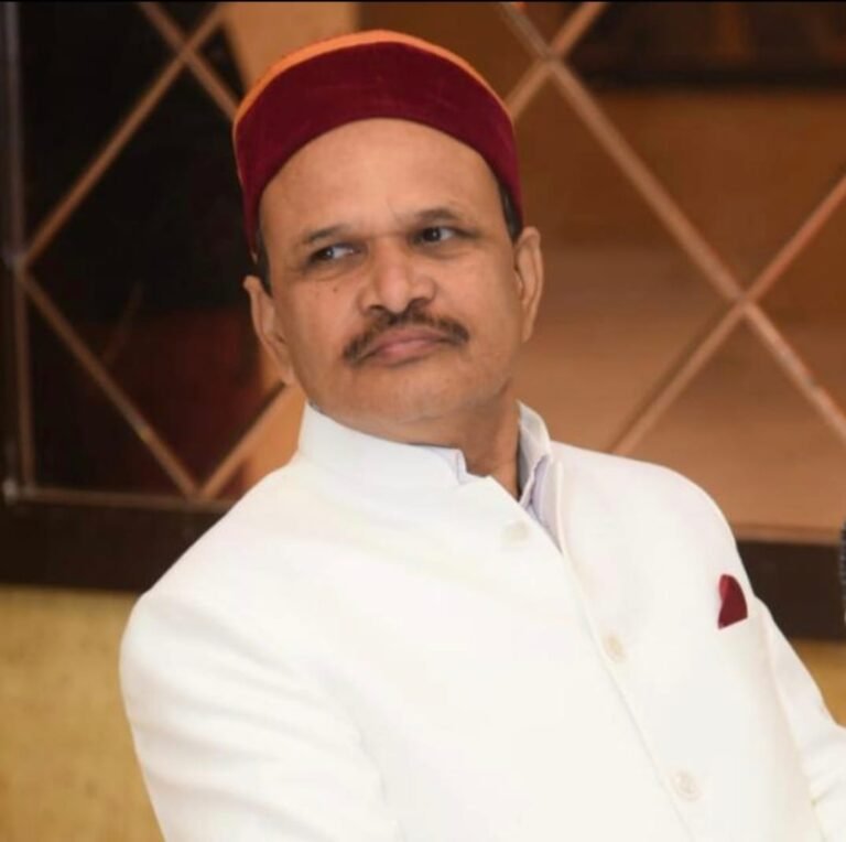 खालिद के कार्य से खौफ खा रहे है अधिकारी….कही डीएफओ साहब के इशारे पर  तो नही हो रहा अधिकारियों के उत्पीड़न खेला