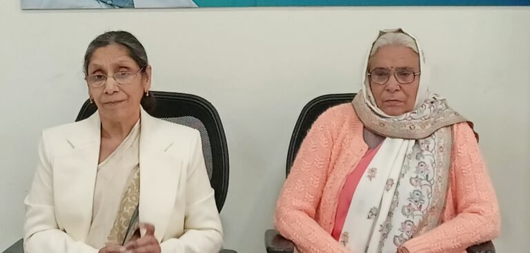 66 वर्षीय महिला मरीज का निकाला गया यूट्रस, रोबोट की मदद से की गई सफल सर्जरी