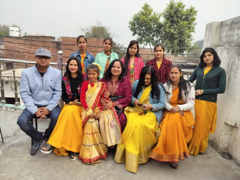 संत रविदास गुरुकुलम में छात्र – छात्राओं द्वारा किया गया वसंत पंचमी (सरस्वती पूजा) कार्यक्रम का आयोजन