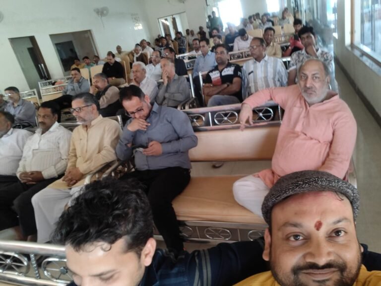हापुड़ किराना मर्चेंट एसोसिएशन (रजि0) की एकता और रंग का जश्न, ऐतिहासिक चुनाव और होली उत्सव में