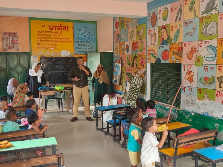 मुख्य विकास अधिकारी द्वारा विकासखंड हापुड क्षेत्र के प्राथमिक एवं उच्च प्राथमिक विद्यालयों का किया गया निरीक्षण