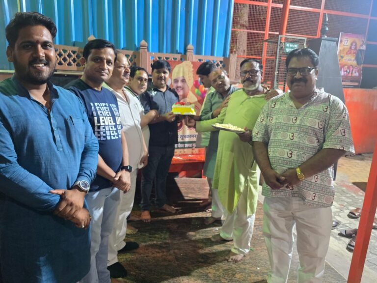 भाजपा कार्यकर्ताओं ने मनाया सांसद डॉ महेश शर्मा का जन्मदिन, दी ढेर सारी शुभकामनाएं