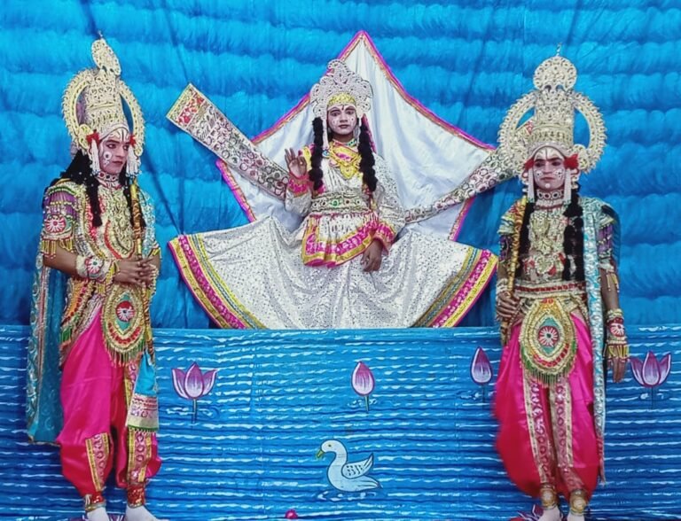 रामलीला में हुआ अहिल्या उदार, गंगादर्शन, फुलवारी लीला का शानदार मंचन