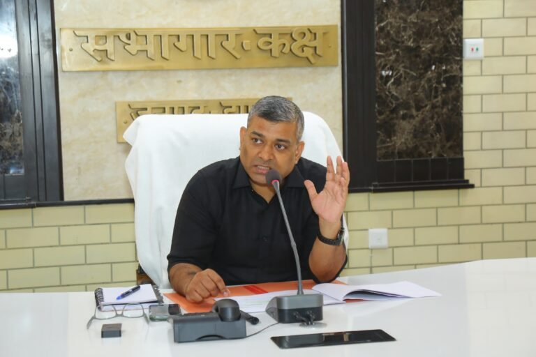 मुख्य विकास अधिकारी की अध्यक्षता में संचारी रोग नियंत्रण अभियान एवं दस्तक अभियान की बैठक सम्पन्न