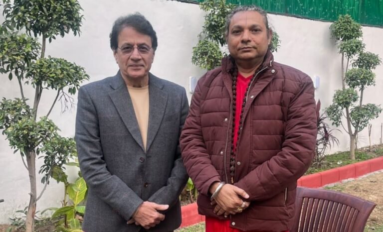 सांसद से सनातन धर्म को बढ़ाने सुरक्षा को लेकर धर्मगुरु ने की चर्चा