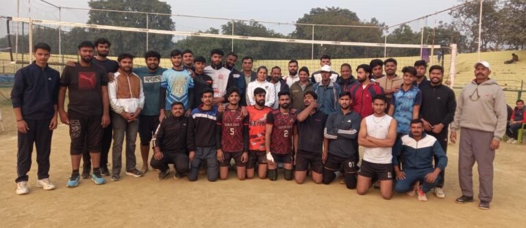 मेरठ महोत्सव के उपलक्ष्य में वालीबॉल प्रतियोगिता का आयोजन