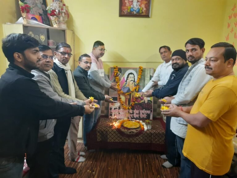 महाराजा शूरसेन की जयंती पर पुष्प अर्पित कर दी श्रद्धांजलि