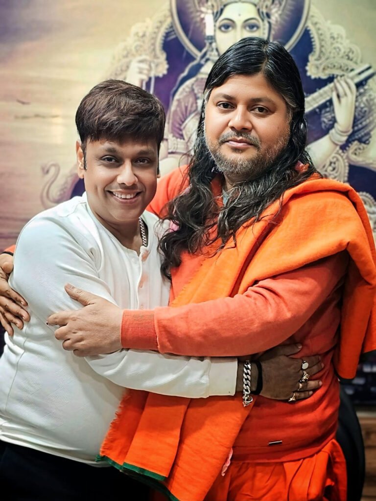 स्वामी सत्यकृष्ण महाराज का क्रांति कवि सौरभ जैन सुमन ने स्वागत किया