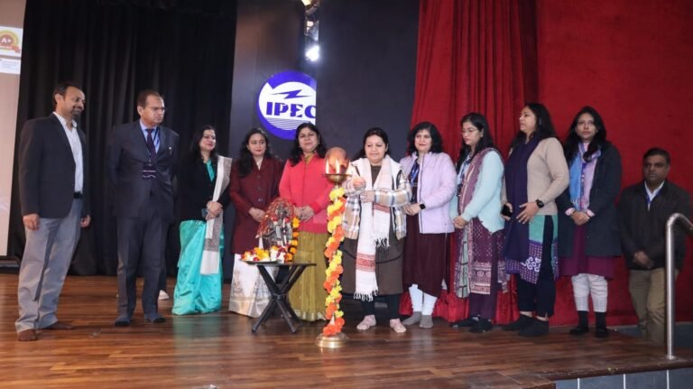 हैकस्पायर 2024: 30 घंटे का हैकथॉन, सतत विकास के लिए नवाचार का मंच