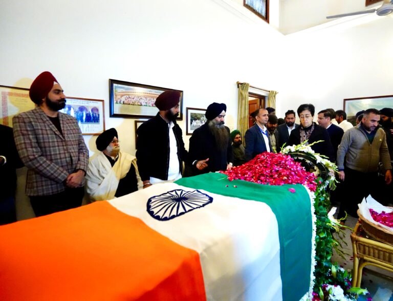 पूर्व प्रधानमंत्री मनमोहन सिंह का निधन भारत के लिए अपूरणीय क्षति- संजय सिंह
