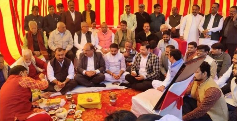 श्री शिव महापुराण कथा के लिए शताब्दी नगर में हुआ भूमि पूजन, जनप्रतिनिधियों व गणमान्य लोगों ने लिया भाग