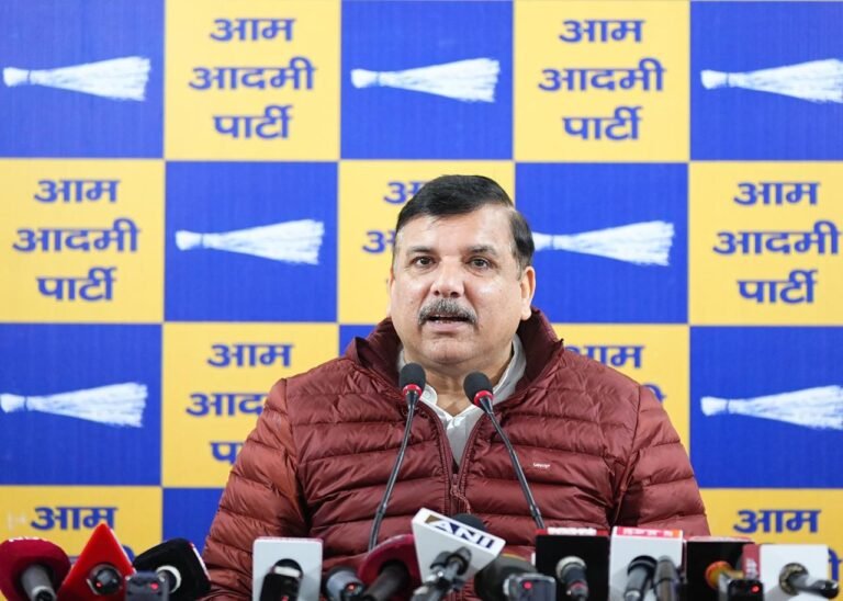 भाजपा पूर्वांचलियों को बांग्लादेशी-रोहिंग्या कहकर अपमानित करना बंद करे, हम इनका वोट काटने नहीं देंगे- संजय सिंह