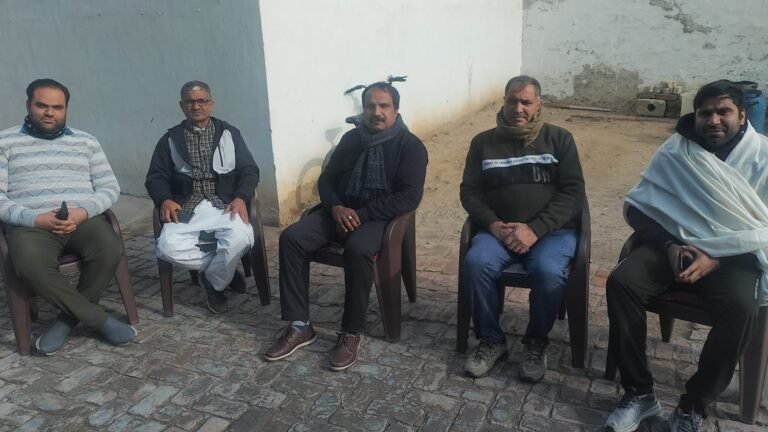 अपनी पुस्तक रुपया मूल्य का मापक या शोषण का साधन का हापुड़ में विमोचन करेंगे डा देवेन्द्र बल्हारा।