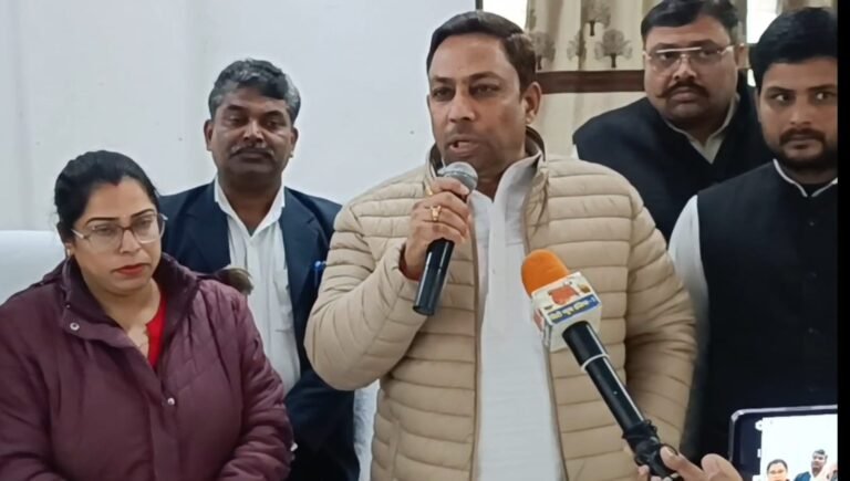 जनपद में चलाया जा रहा है 100 दिवसीय सघन टीवी मुक्त अभियान