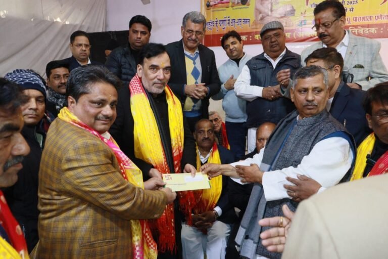 पर्यावरण और विकास मंत्री गोपाल राय को जैन कल्याण बोर्ड के गठन और दिल्ली अल्पसंख्यक आयोग में जैन सदस्य की नियुक्ति की वर्षो पुरानी मांग पर कार्यवाही के लिए सौंपा ज्ञापन – विश्व जैन संगठन