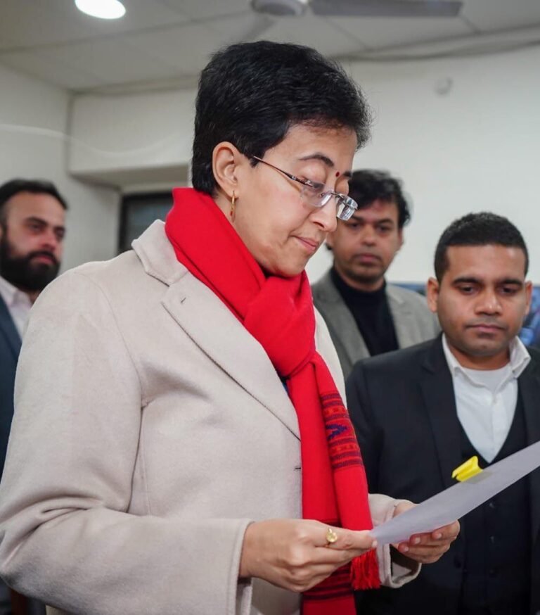 “जिस तरह मुझे पिछले पांच वर्षों में कालकाजी के लोगों का प्यार मिला है, इस चुनाव में भी उनका आशीर्वाद मिलेगा।” – सीएम आतिशी