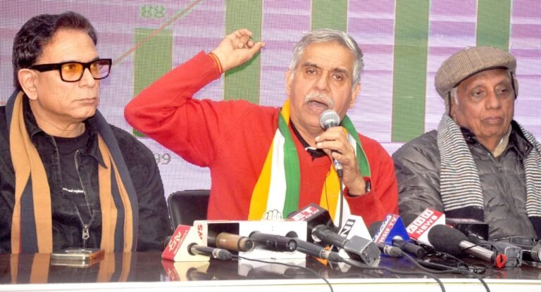‘‘आप’’ की सरकार में दिल्ली में सांसों का संकट गहराया – यमुना को दूषित बनाया – संदीप दीक्षित