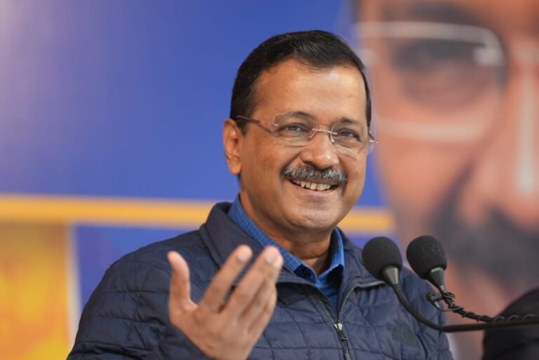 नौकरी के दौरान सफ़ाई कर्मचारी किश्तों में घर ख़रीद सकेंगे और रिटायर होने के बाद वह इसमें शिफ्ट हो सकेंगे- केजरीवाल