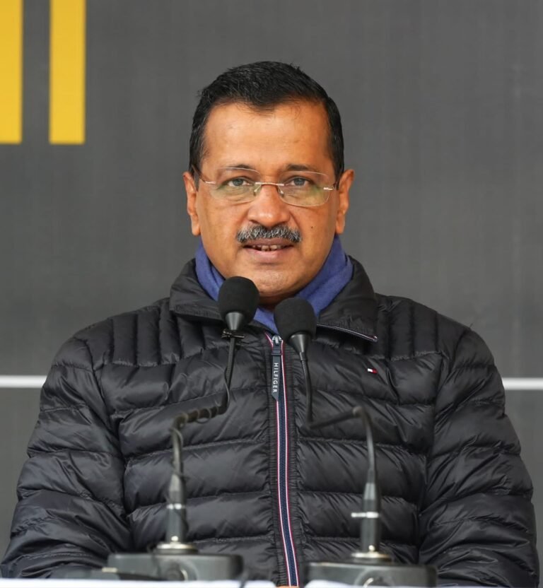 धोबी समाज के लोगों से बिजली और पानी का चार्ज कमर्शियल नहीं, बल्कि घरेलू लिया जाएगा- केजरीवाल