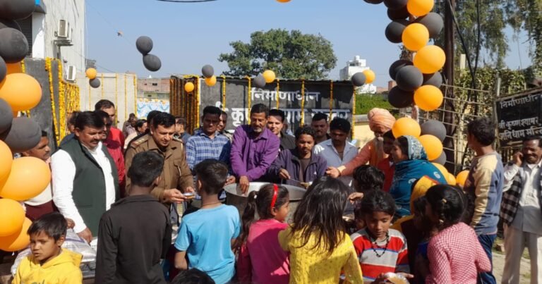 श्री कृष्ण श्याम सुंदर शनि धाम मंदिर में  हुआ विशाल भंडारे का आयोजन