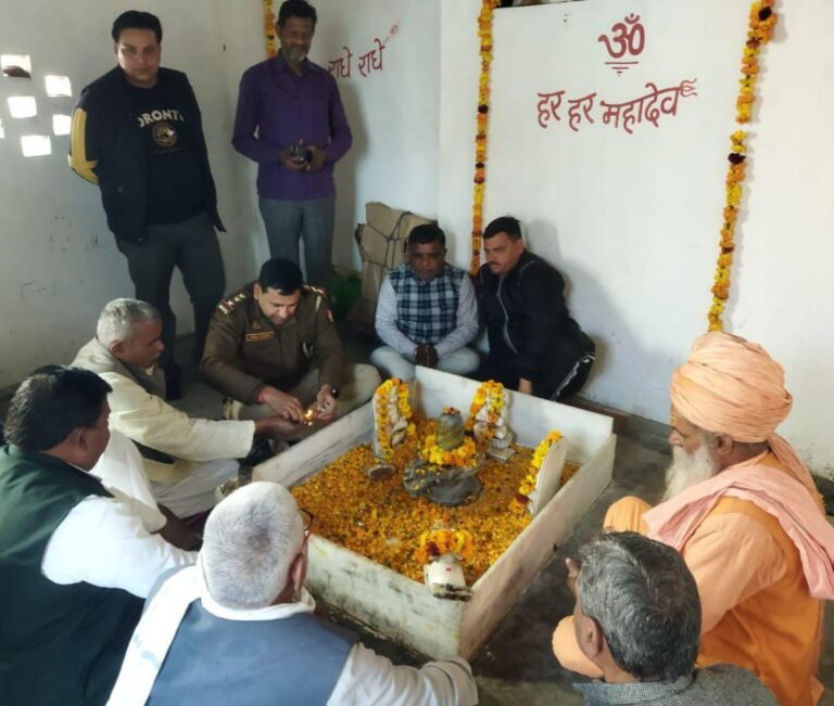 श्री रामललला की प्राण प्रतिष्ठा की वर्षगांठ मनाते हुए