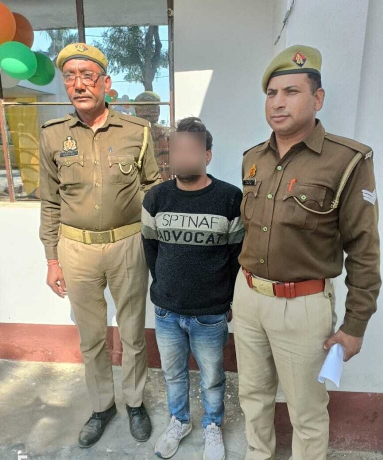 चोरी की घटना कारित करने वाला एक शातिर चोर गिरफ्तार कब्जे से चोरी की गयी 150 टोटी व एक अवैध चाकू बरामद