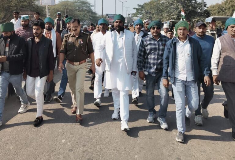 भाकियू टिकैत के कार्यकर्ताओं ने निकाली किसान तिरंगा यात्रा : कुलदीप चौधरी जलालपुर वाले