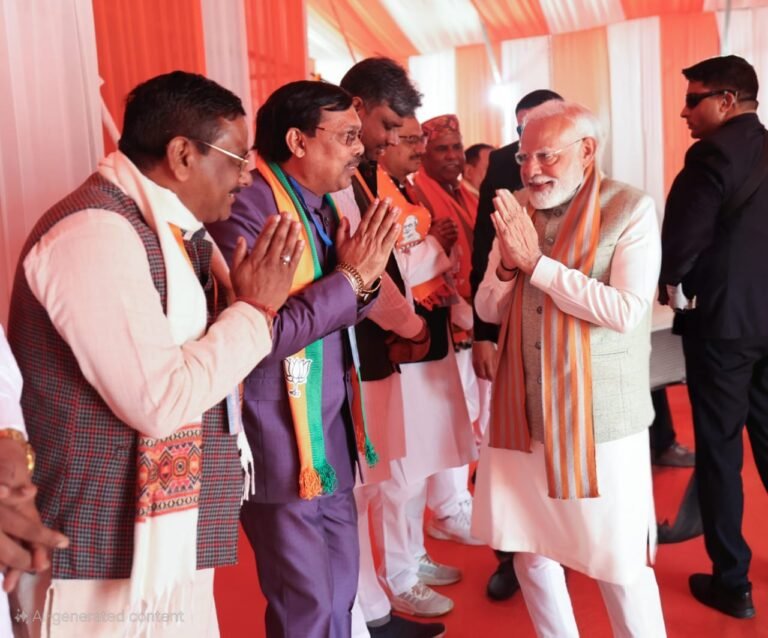 दिल्ली की जनसभा में प्रधानमंत्री मोदी ने योगेंद्र राजोरों को दिया आशीर्वाद