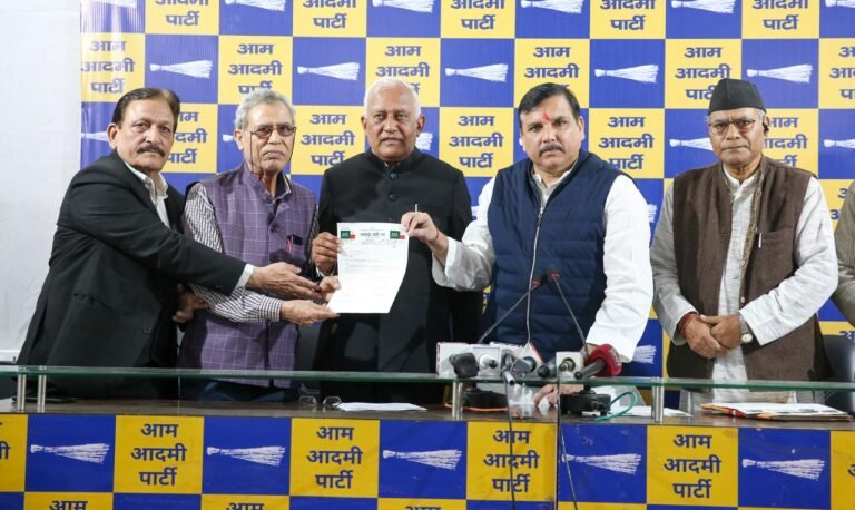 उत्तराखंड राज्य की हालत बदहाल है और उसके लिए भाजपा और कांग्रेस को जिम्मेदार है- प्रताप सिंह