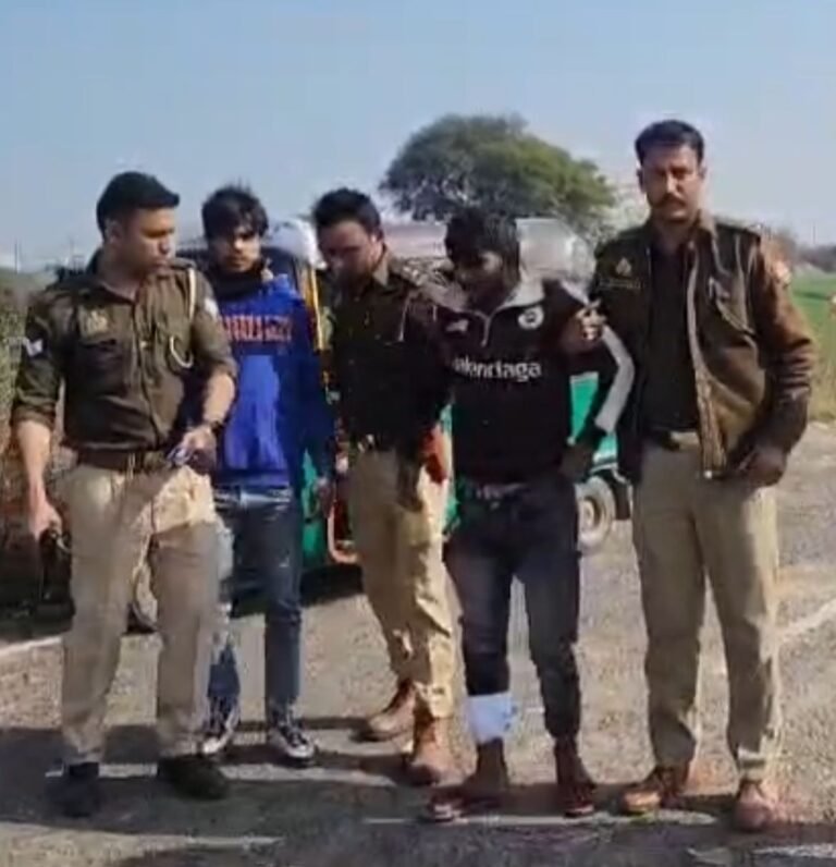 गाजियाबाद पुलिस की बदमाशों से हुई मुठभेड़, एक घायल समेत दो बदमाश गिरफ्तार।