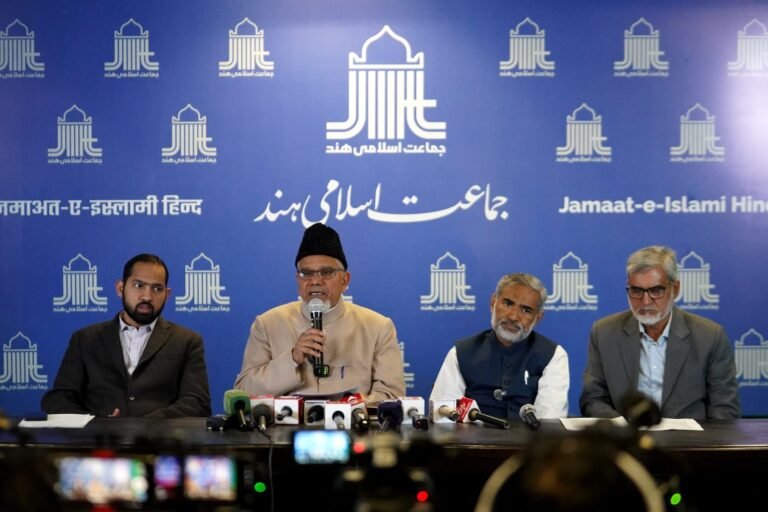 मुस्लिम संगठन वक्फ की जमीन छीनने के प्रयासों का विरोध करने के लिए सभी कानूनी साधन अपनाएंगे: प्रोफेसर सलीम इंजीनियर