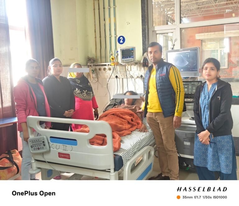 लाला लाजपत राय स्मारक मेडिकल कॉलेज मेरठ में पलमोनरी वाल्व बाल बैलून डायलेशन तकनीक द्वारा किया गया उपचार