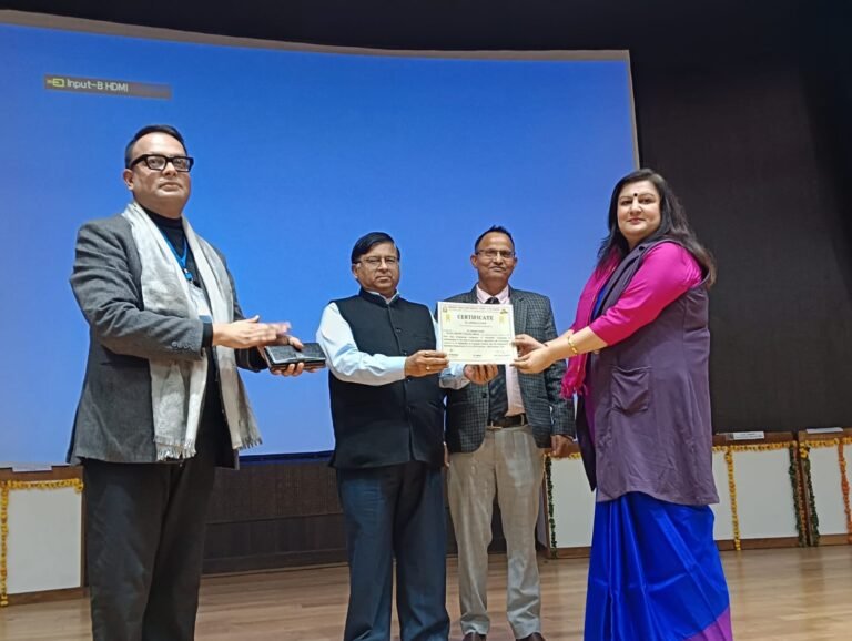 चौधरी चरण सिंह विश्वविद्यालय, मेरठ में आयोजित तीन दिवसीय अंतरराष्ट्रीय कांफ्रेंस “इन्नोवेटिव कंप्यूटिंग एवं कम्युनिकेशन इन फील्ड ऑफ़ लाइफ साइंस एग्रीकल्चर एंड टेक्नोलॉजी” का हुआ सफल समापन