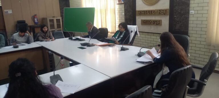 जिलाधिकारी की अध्यक्षता में हुई जिला पोषण समिति की बैठक
