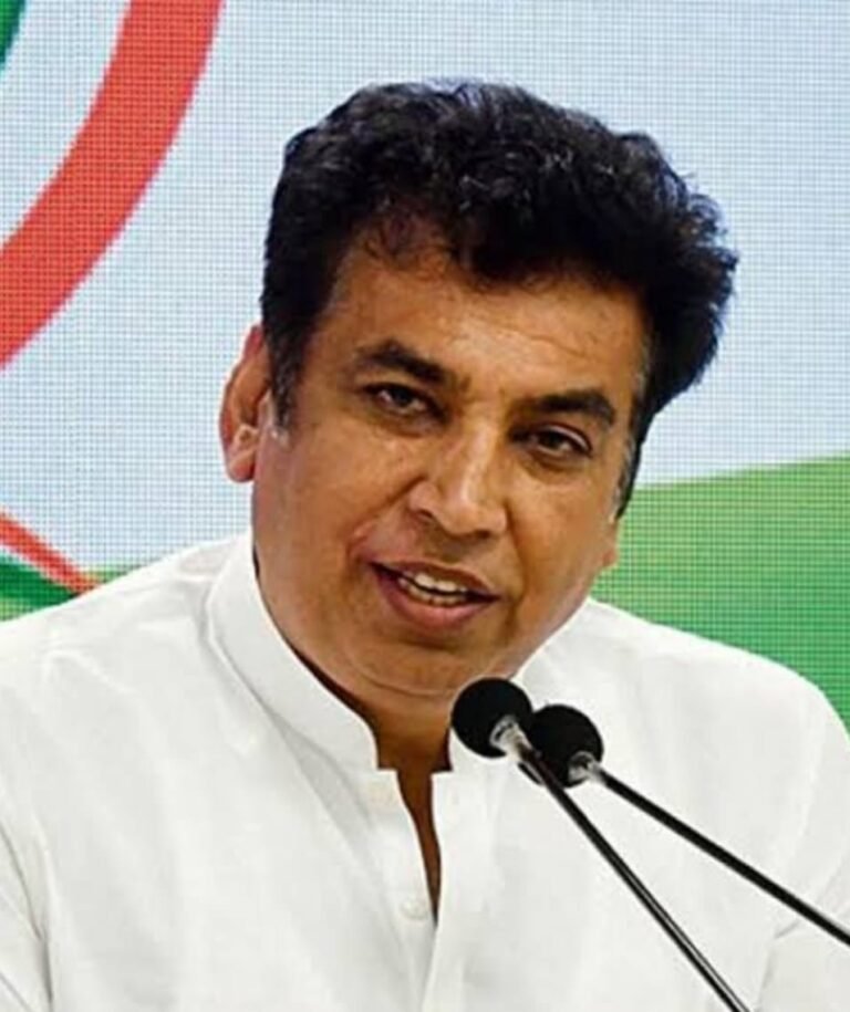 बीजेपी विरोधी दलित और अल्पसंख्यक वोट, आम आदमी पार्टी के गलत प्रचार कि सरकार बना रहे है, ने कांग्रेस वोट शेयर को प्रभावित किया। – देवेन्द्र यादव