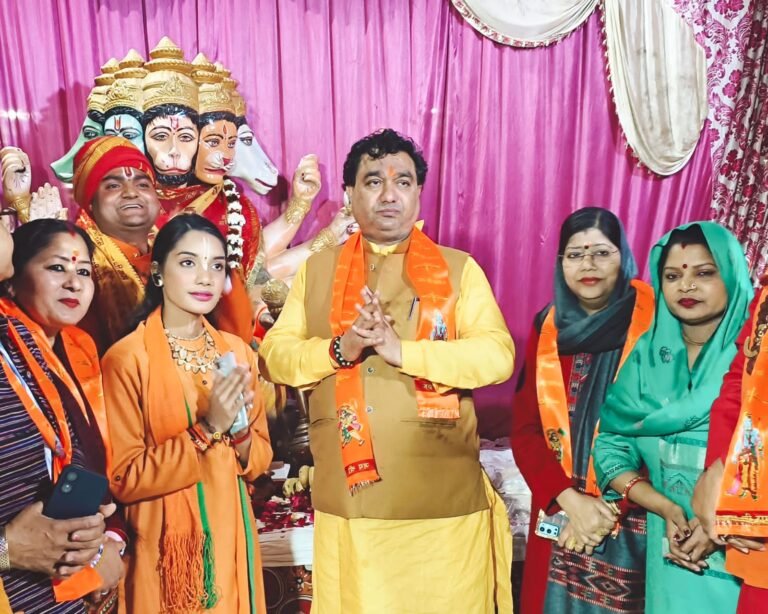 हनुमान चालीसा सुन राम भक्त नाचने में झूमने लगे-अनिल गौड़