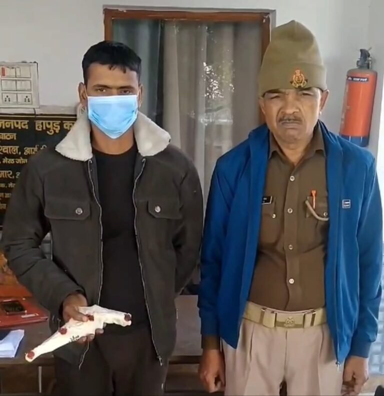 ऑपरेशन शस्त्र अभियान के तहत दो बदमाशों को पुलिस ने दबोचा