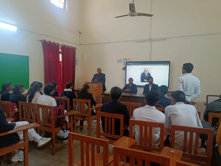 डी एन पी जी कॉलेज गुलावठी बुलंदशहर में रसायन विज्ञान के प्रोफेसर यशोवर्धन ने रूसी वैज्ञानिक मंडलीफ के रसायन विज्ञान में योगदान को विस्तार से समझाया