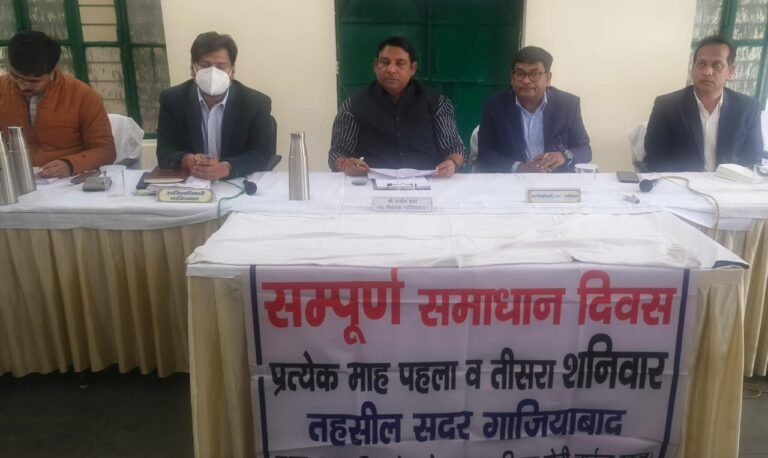 तहसील दिवस में विधायक संजीव शर्मा ने की जन सुनवाई