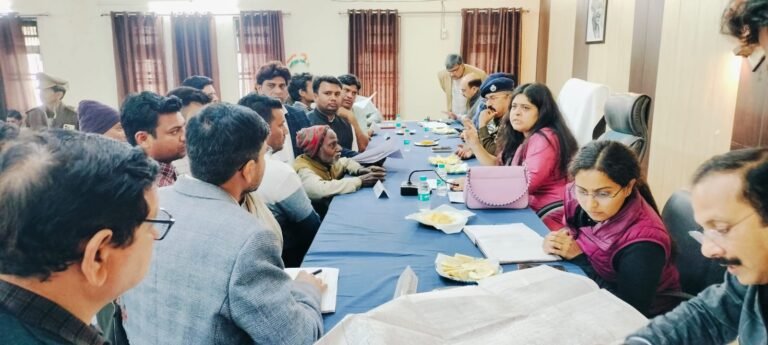 जनपद की तीनों तहसीलों में जिलाधिकारी के नेतृत्व में संपूर्ण समाधान दिवस सम्पन