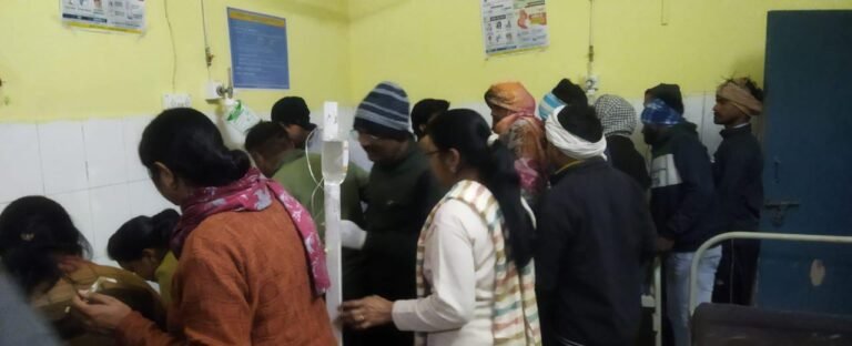 भीषण सड़क हादसा शादी का भात देकर लोट रहे
