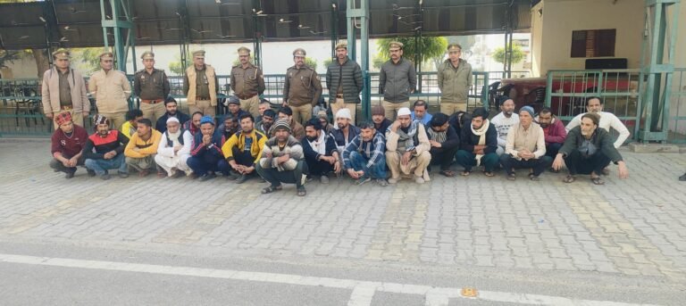 अपराध एवं गोवध की घटनाओं पर अंकुश लगाने के दृष्टिगत पुलिस अधीक्षक ग्रामीण सत्यापन कराया