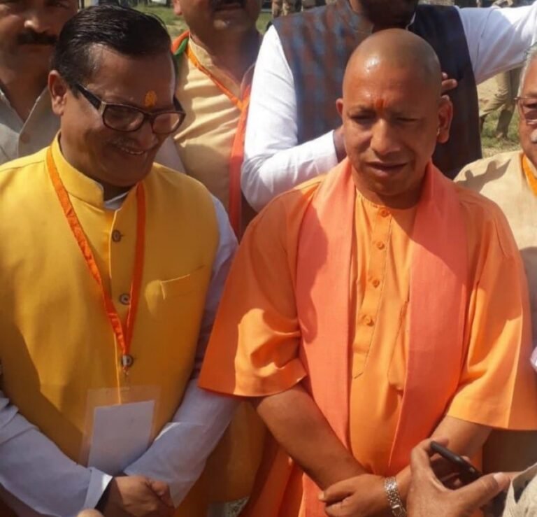 यूपी बजट 2024: व्यापारियों और खिलाड़ियों को योगी सरकार की बड़ी सौगात,विनीत शारदा ने किया स्वागत