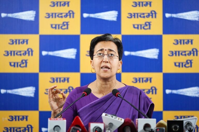 “आप” विधायक दल को मिलने का समय दें, ताकि इस मुद्दे पर ठोस कार्यवाही को लेकर  हम अपनी बात रख सकें – आतिशी