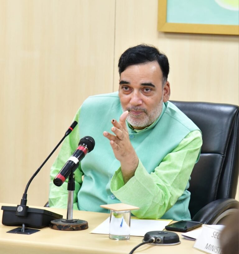 भाजपा को काम नहीं करना है, इसलिए ये कैग रिपोर्ट सदन में एक साथ रखने की बजाय एक-एक पेश करके तमाशा कर रहे हैं- गोपाल राय