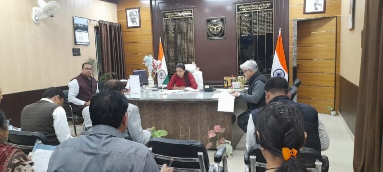चकबन्दी कार्यों की माह जनवरी व फरवरी तक की प्रगति के आधार पर समीक्षा की गई